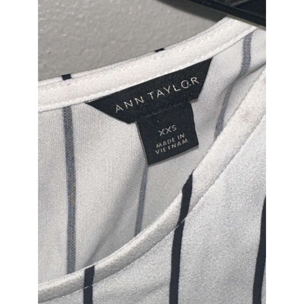 Ann Taylor Cold Shoulder Black & White Striped Blouse – XXS - Picture 2 of 3